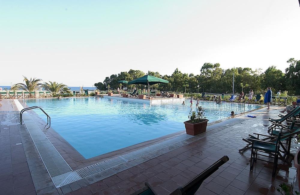 Marina Del Marchese Beach Resort Botricello Ngoại thất bức ảnh