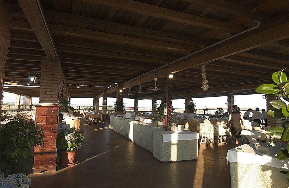 Marina Del Marchese Beach Resort Botricello Ngoại thất bức ảnh