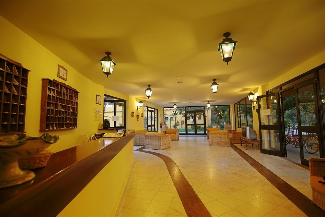 Marina Del Marchese Beach Resort Botricello Ngoại thất bức ảnh